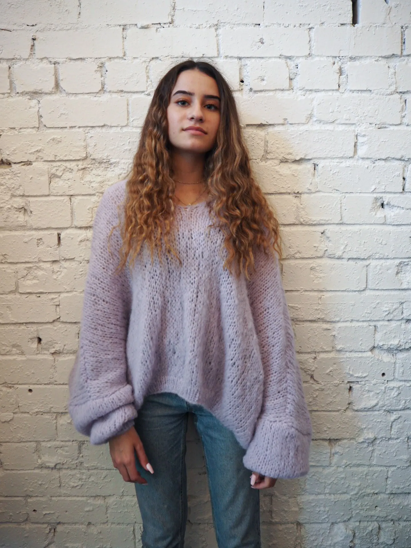 Hand knit batwing V neck sweater (Alpaca) - Lilac