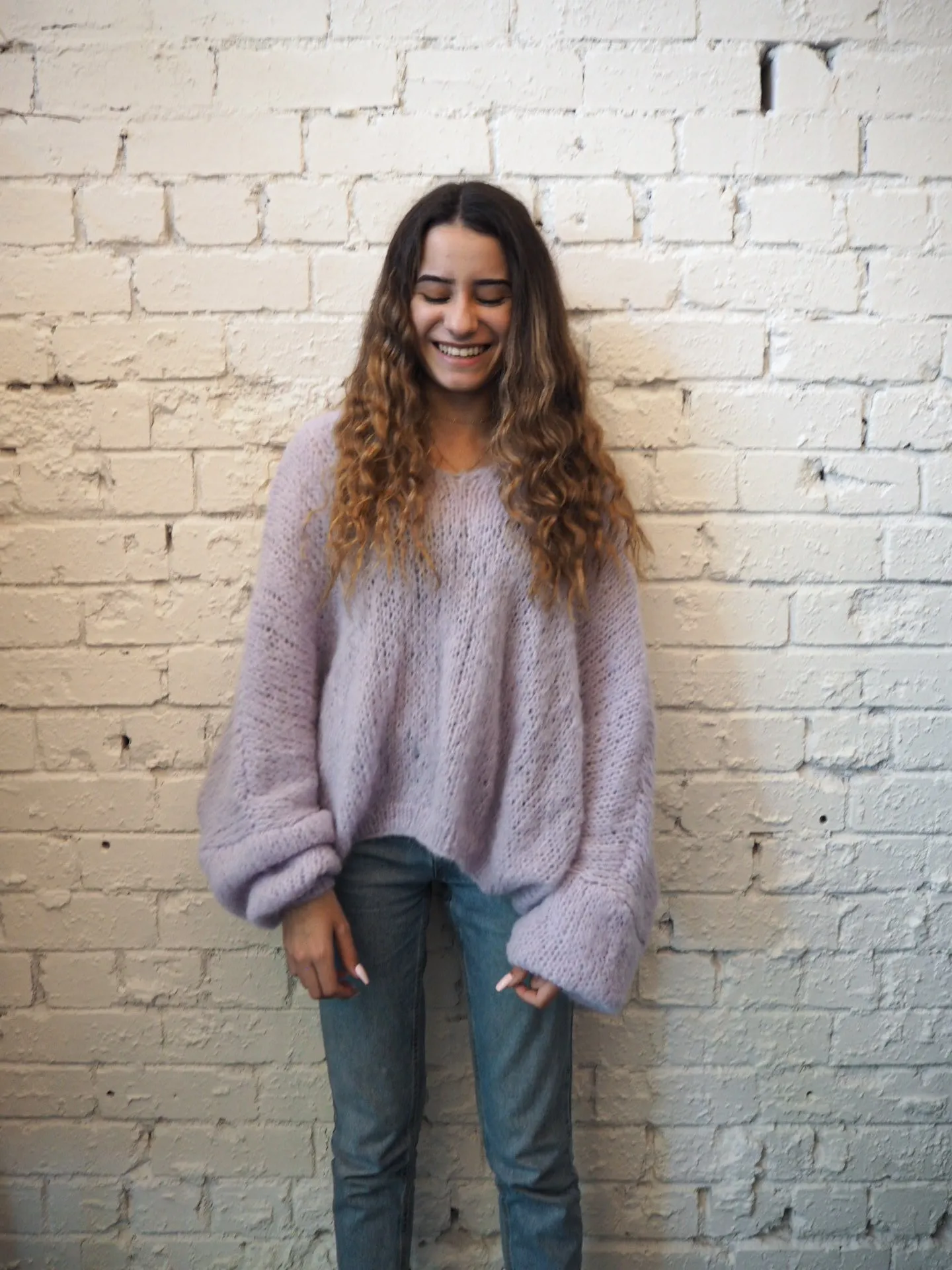 Hand knit batwing V neck sweater (Alpaca) - Silver
