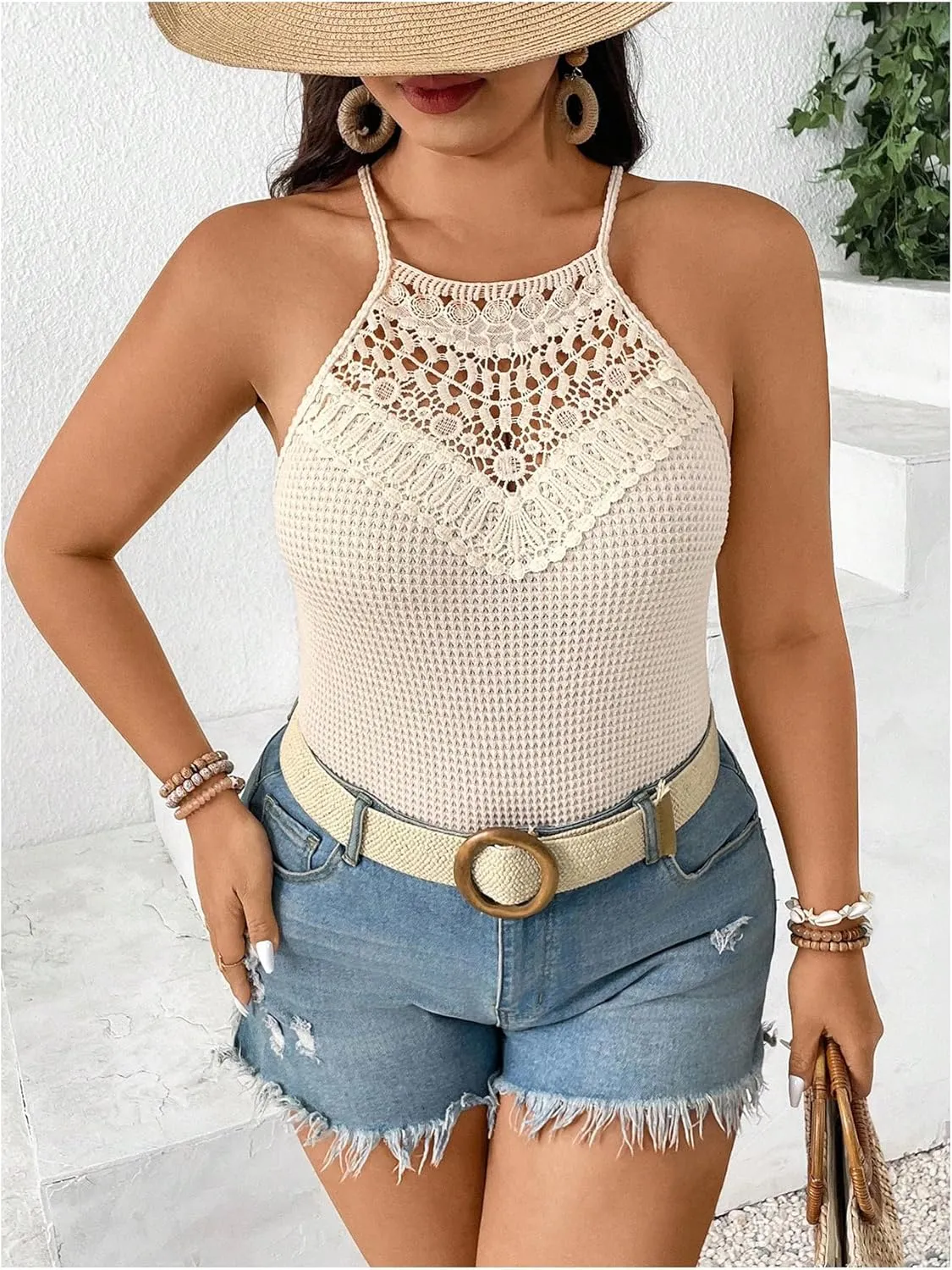 SOLY HUX Women's Plus Size Hollow Out Lace Halter Top Sleeveless Knit Fitted Summer Camisole