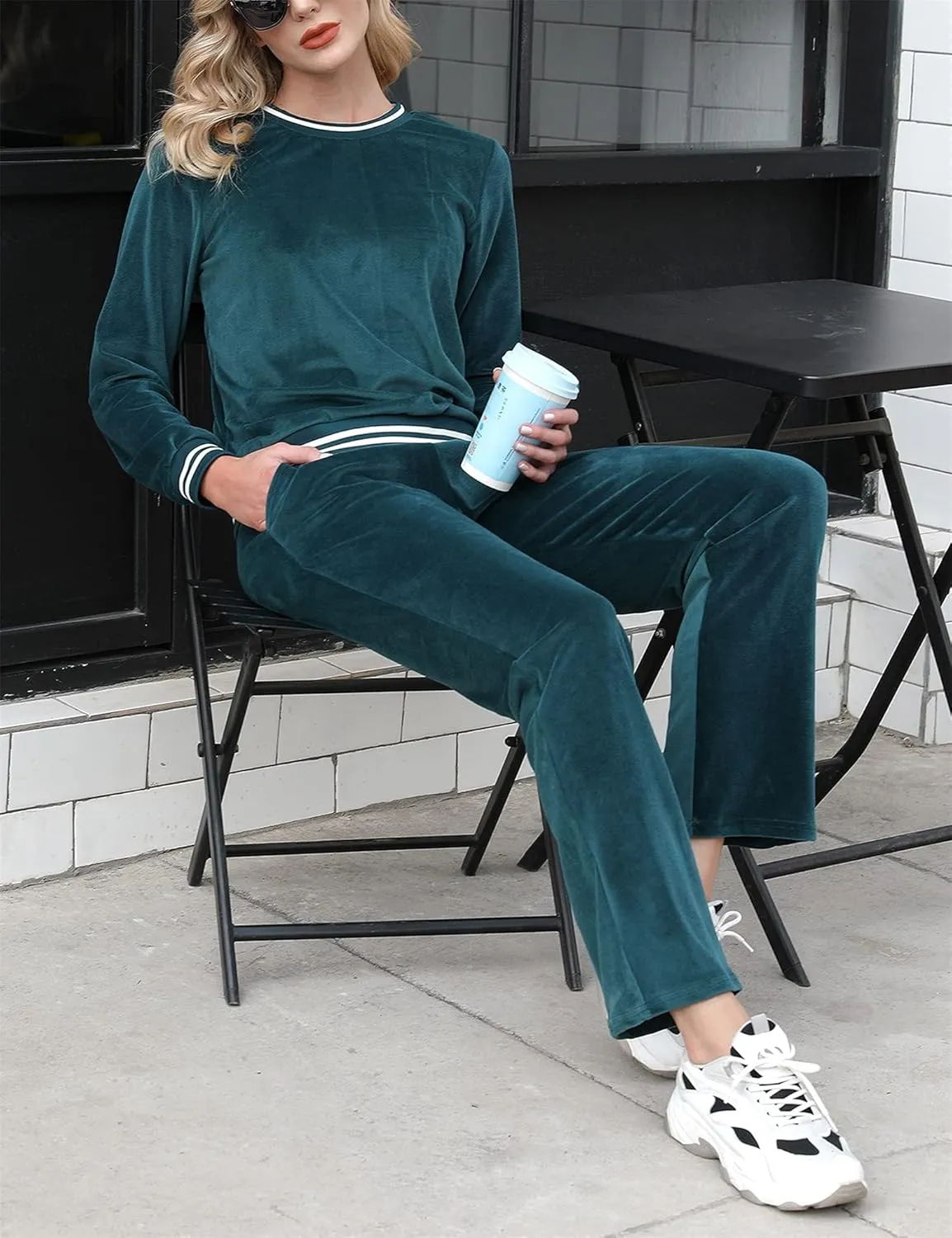 Totatuit Women's Sweatsuit Set Velour Long Sleeve and Pants Sport Sweat Suits 2 Piece Tracksuits Outfits with Pocket S-XXL
