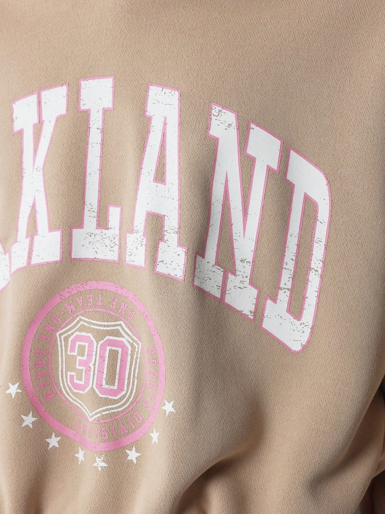 Tween Girls Comfy Crop Overhead Oakland Graphic Printed Elastic Hem Hoodie