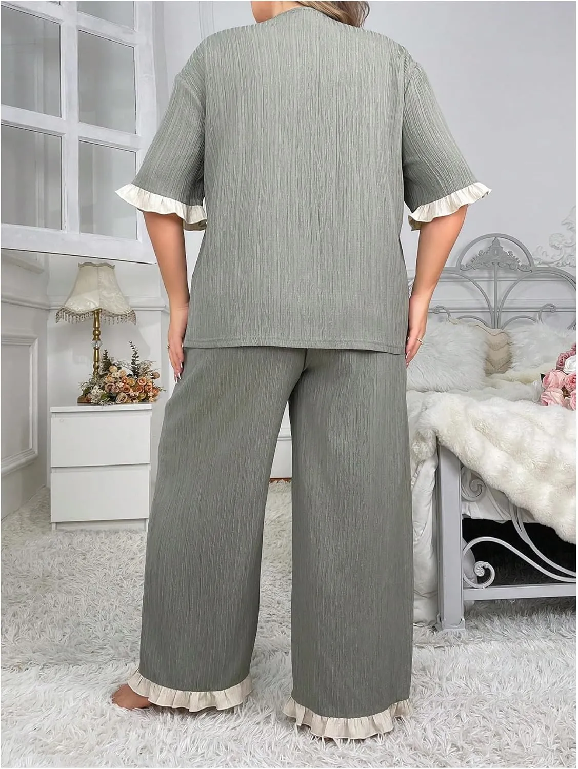 Verdusa Women's Plus Size 2 Pcs Pjama Set Ruffle Hem Notch Collar Button Front Tops Short Sleeve and Pajama Pants Lounge Sets