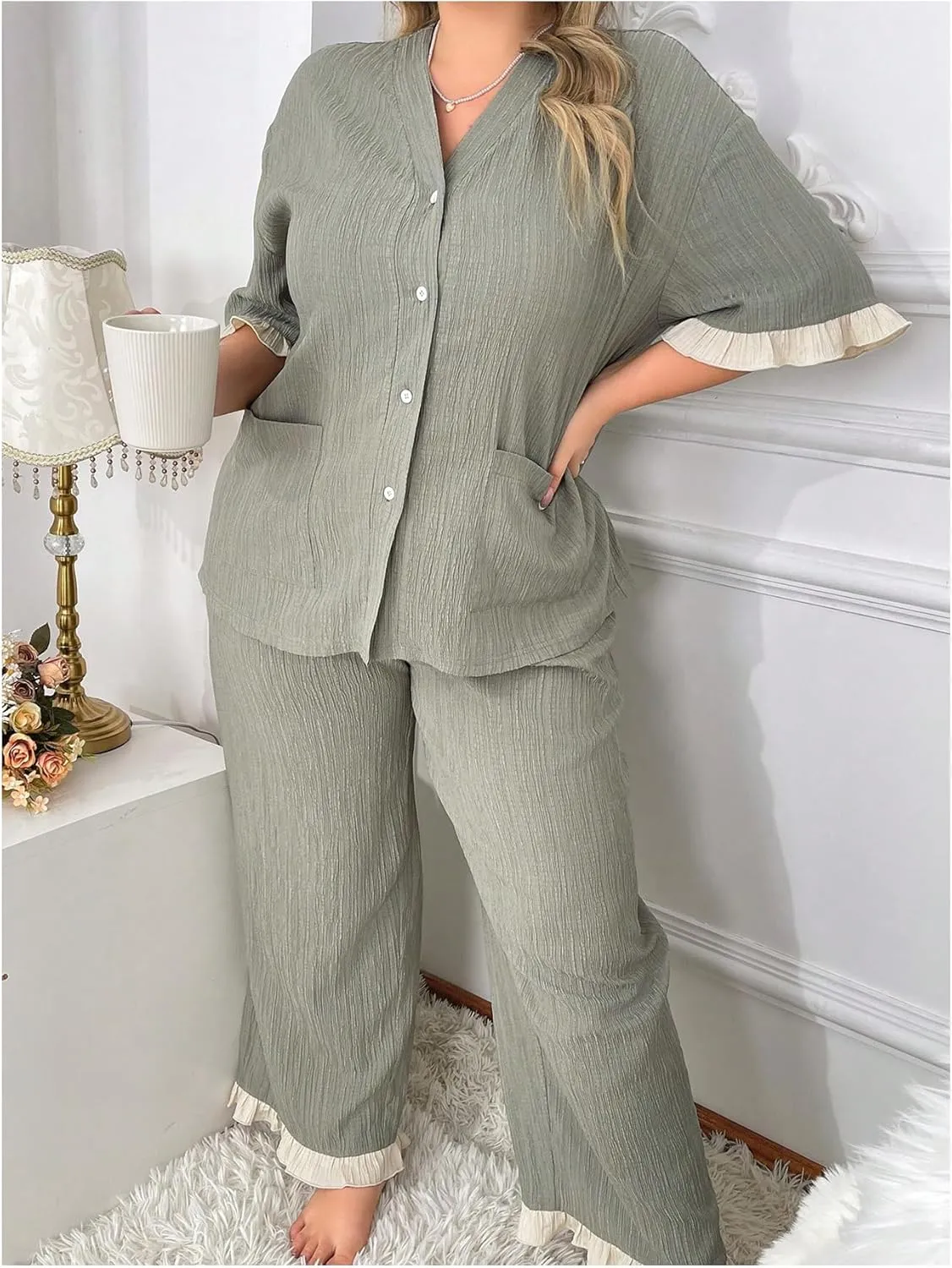 Verdusa Women's Plus Size 2 Pcs Pjama Set Ruffle Hem Notch Collar Button Front Tops Short Sleeve and Pajama Pants Lounge Sets