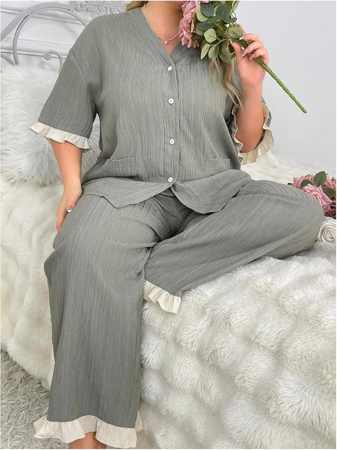 Verdusa Women's Plus Size 2 Pcs Pjama Set Ruffle Hem Notch Collar Button Front Tops Short Sleeve and Pajama Pants Lounge Sets