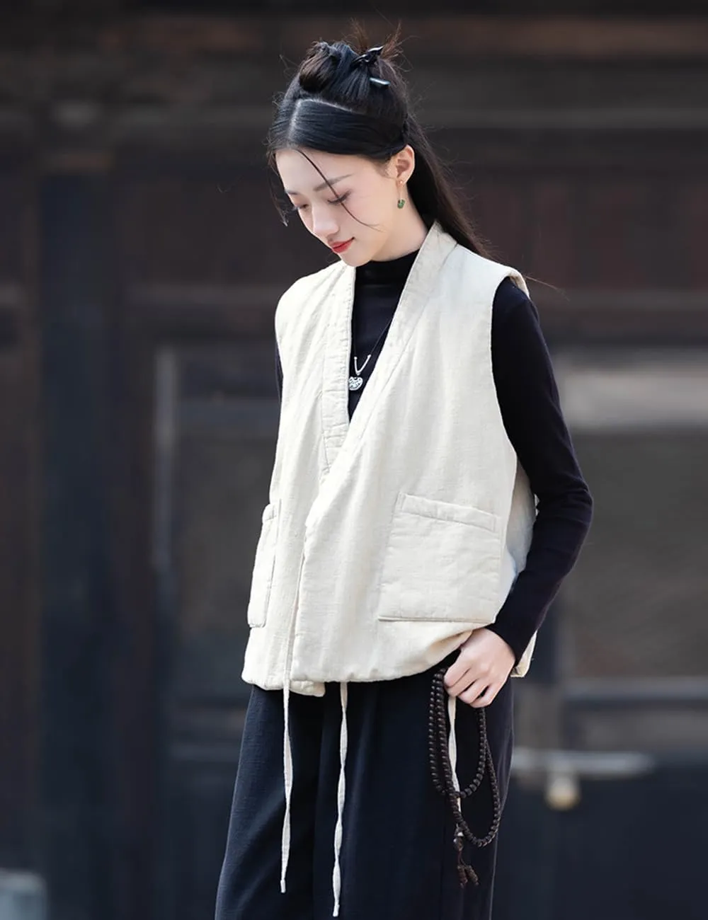 Women Vintage Cotton Linen Vest Lace-up Warm Cotton Padded Sleeveless Jacket Quilted Gilet with Pockets